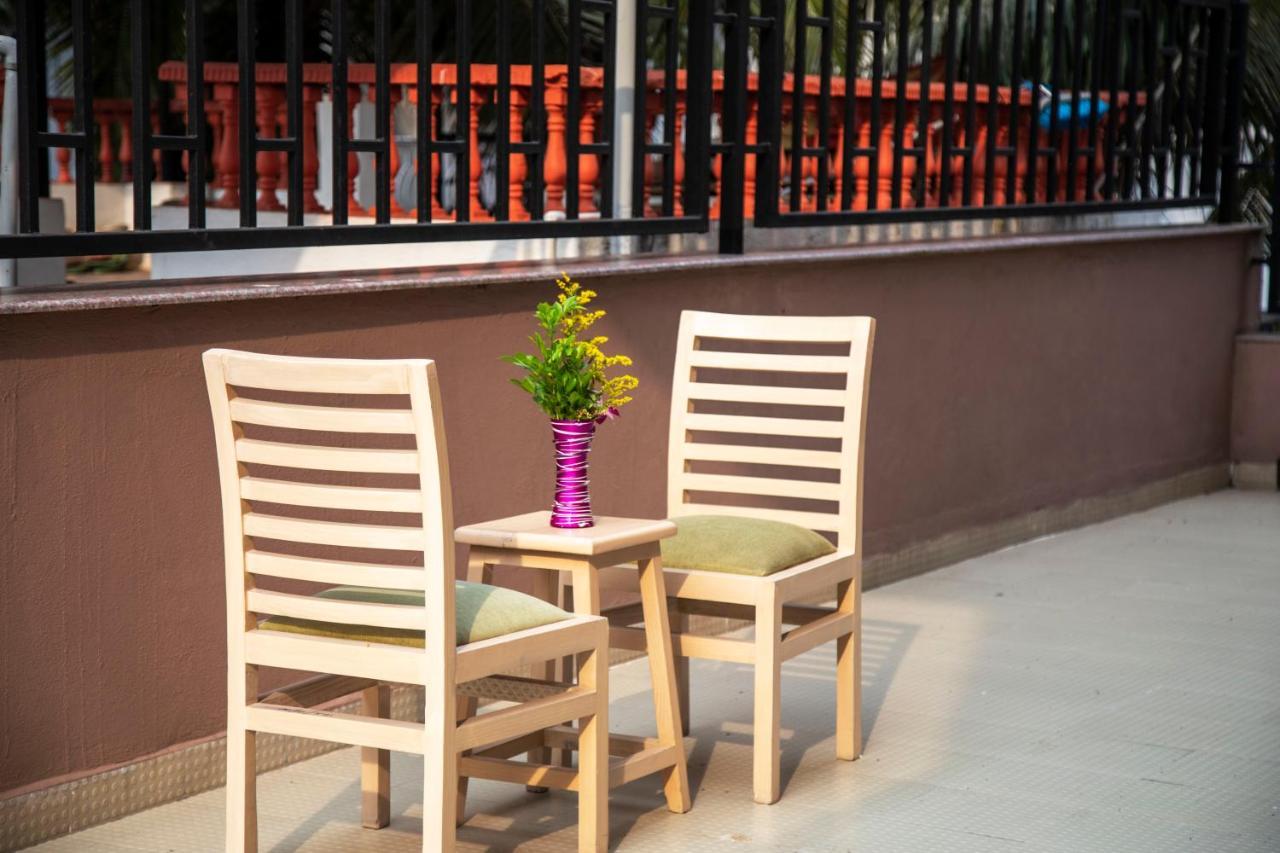 Palm Air By Goa Stays Panaji Exteriör bild