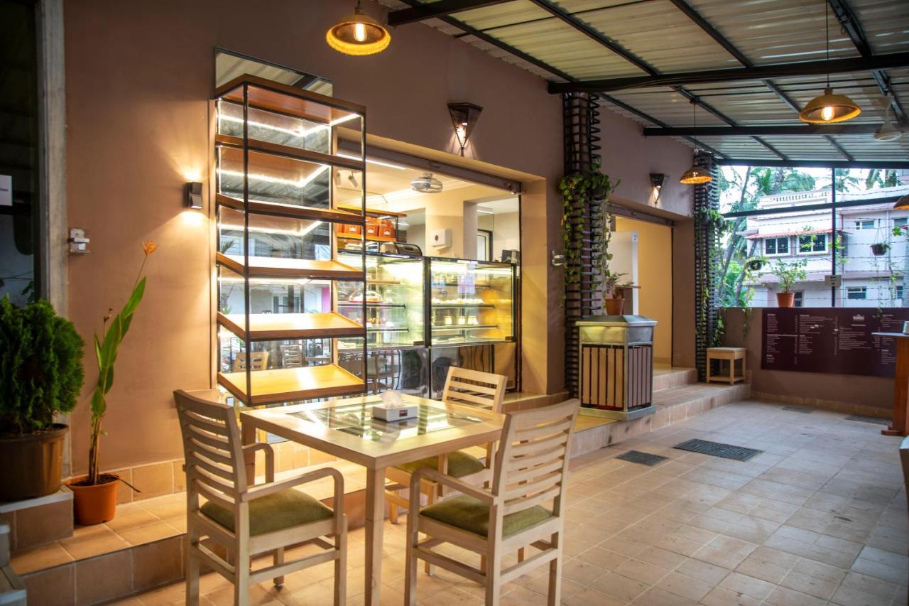 Palm Air By Goa Stays Panaji Exteriör bild